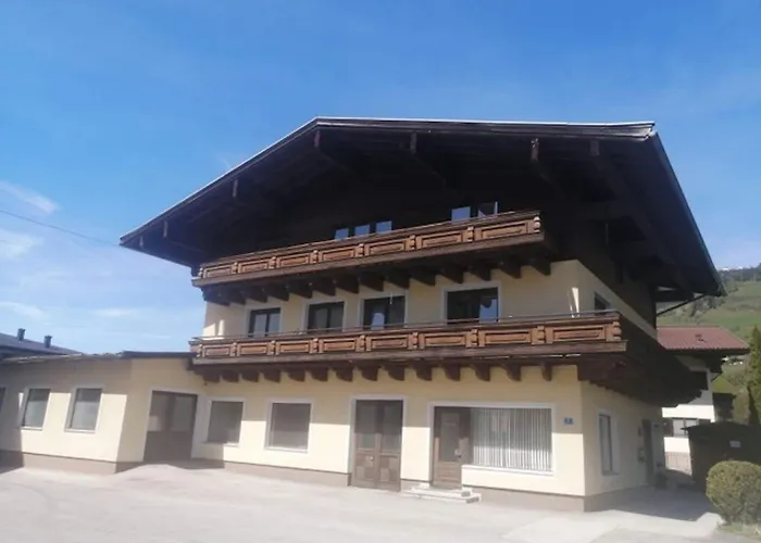 Exclusive Panoramic Apartment In Niedernsill